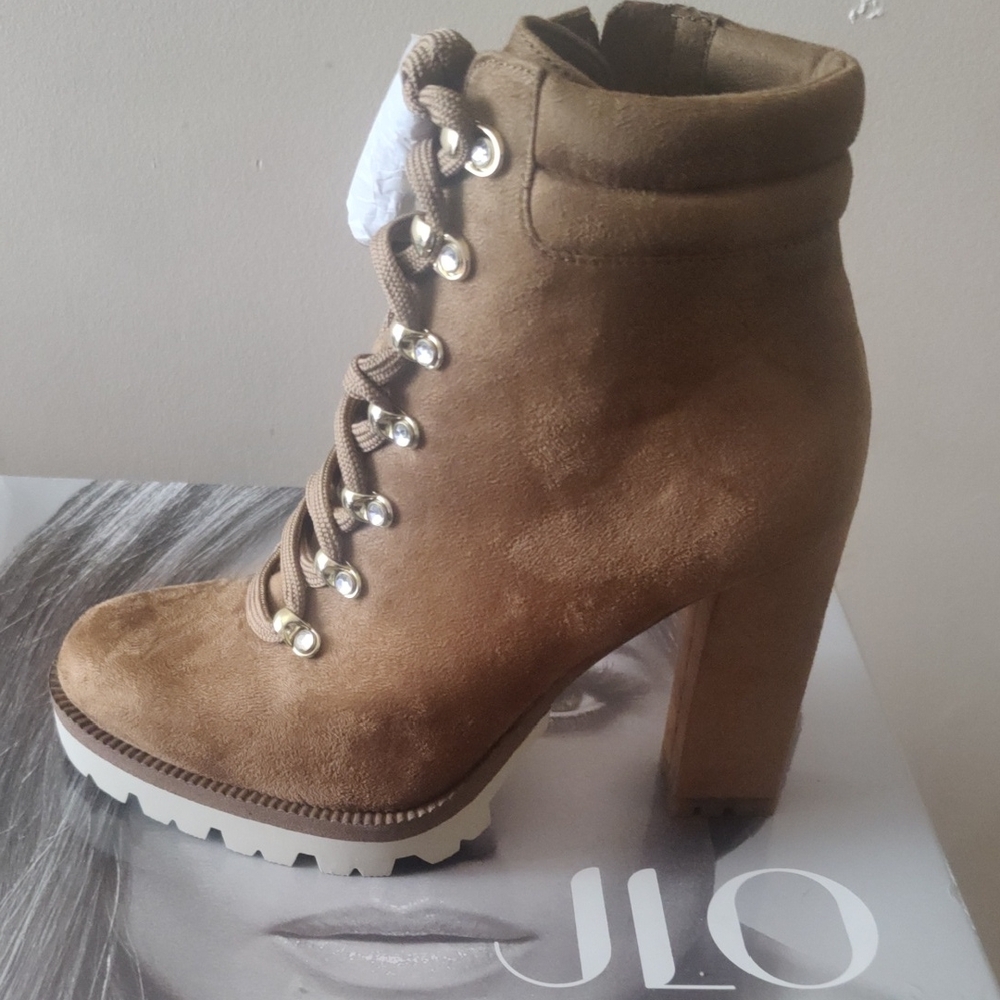 Jennifer Lopez Brown Suede Heeled Boots